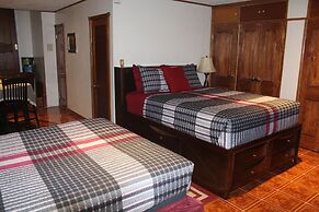 Cozy, Classy Duplex near NYC