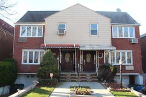 Cozy, Classy Duplex near NYC