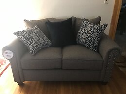 Cozy, Classy Duplex near NYC