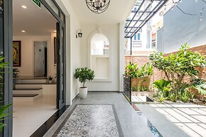 Cozrum Homes The Gallery Residence