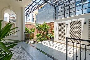 Cozrum Homes The Gallery Residence