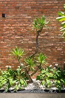 Cozrum Homes The Gallery Residence