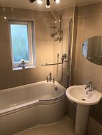 Remarkable 3-bed House in Ipswich With a Zen Vibe