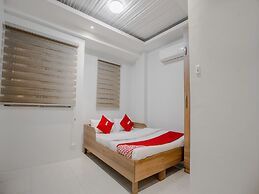 OYO 605 The Quarters