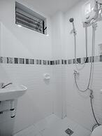 OYO 605 The Quarters