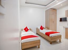 OYO 605 The Quarters