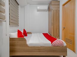 OYO 605 The Quarters