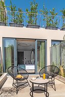 Hellenic Vibes Smart Hotel