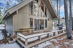 12 Central 2 Bedroom Home by Redawning