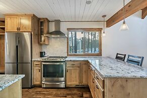 12 Central 2 Bedroom Home by Redawning