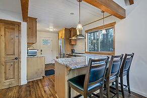 12 Central 2 Bedroom Home by Redawning