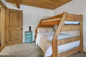 12 Central 2 Bedroom Home by Redawning