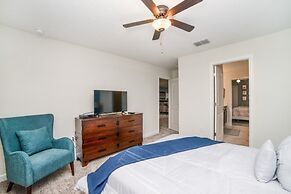 8812cruden 8 Bedroom Villa by RedAwning