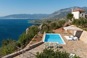 Searocks Exclusive Villas Resort