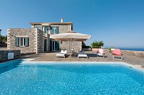 Searocks Exclusive Villas Resort