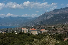 Searocks Exclusive Villas Resort