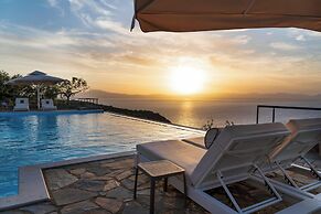 Searocks Exclusive Villas Resort