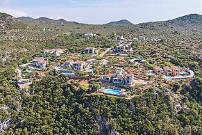 Searocks Exclusive Villas Resort