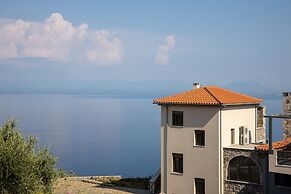 Searocks Exclusive Villas Resort