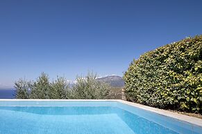 Searocks Exclusive Villas Resort