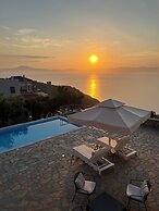 Searocks Exclusive Villas Resort