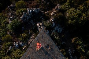 Searocks Exclusive Villas Resort