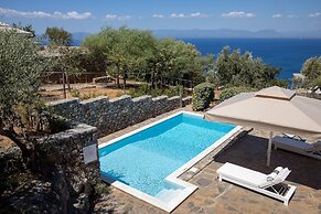 Searocks Exclusive Villas Resort