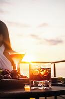 Searocks Exclusive Villas Resort