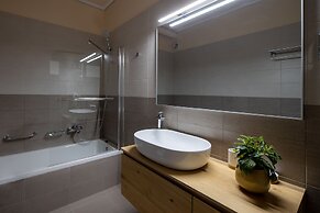 Searocks Exclusive Villas Resort