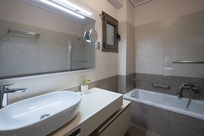 Searocks Exclusive Villas Resort