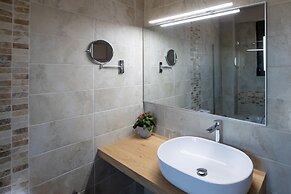 Searocks Exclusive Villas Resort