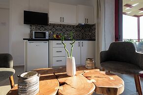 Abeloessa Methonian Hospitality