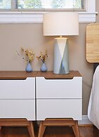 Prime Location! 5BR in Quaint Neighborhood!