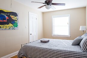 Spacious 6BR /2.5 Bath in Highlands!