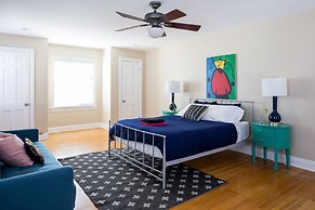 Spacious 6BR /2.5 Bath in Highlands!