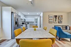 Spacious 6BR/3BA House w/ Parking! Sleeps 20!