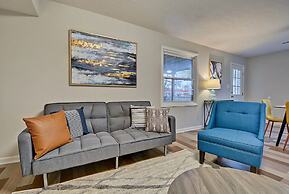 Spacious 6BR/3BA House w/ Parking! Sleeps 20!