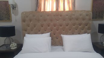 Marshall Hotel Apartments