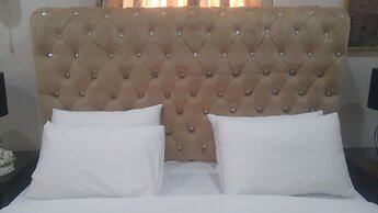 Marshall Hotel Apartments