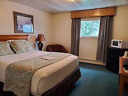 Delta Accommodations-Alaska Country Inn