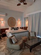 Pier Beach Club