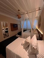 Pier Beach Club