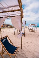 Pier Beach Club