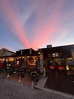 Pier Beach Club
