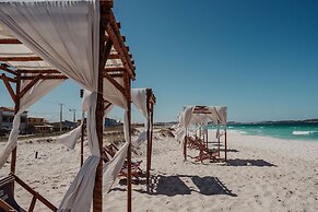 Pier Beach Club