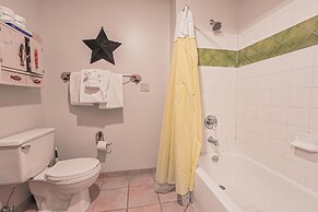 BBCS Black Bear Lodge Deluxe 2Bed 2Bath