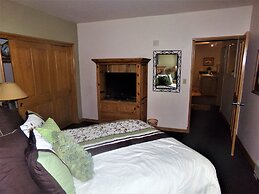 BBCS Black Bear Lodge Deluxe 2Bed 2Bath