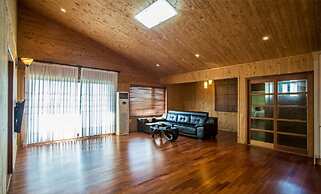 Witch's  broomstick Pension