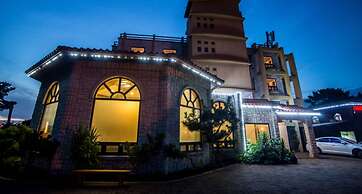 Witch's  broomstick Pension