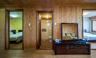 Witch's  broomstick Pension